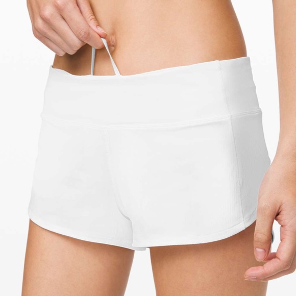 lululemon athletica Pants - speed up shorts *2.5"